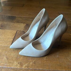 Steve Madden leather stiletto 4” size 8.5